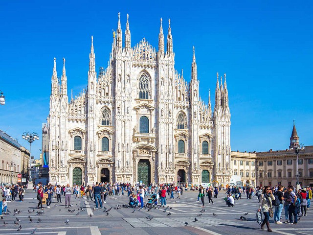 Piazza del Duomo prima del Duomo di Milano